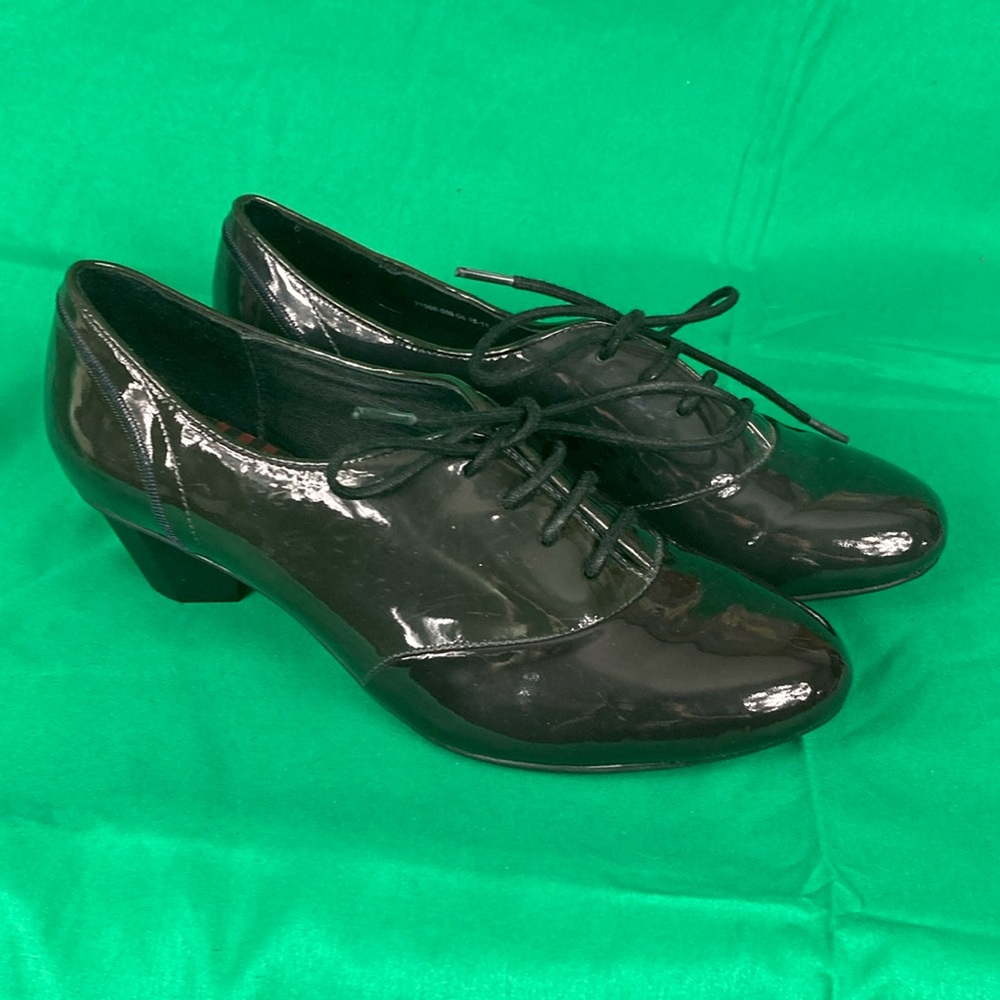 Adorable dark grey patent Camper laced heels size 39/8